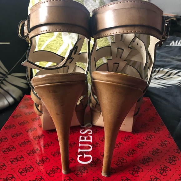 Strappy heels - Picture 2 of 4